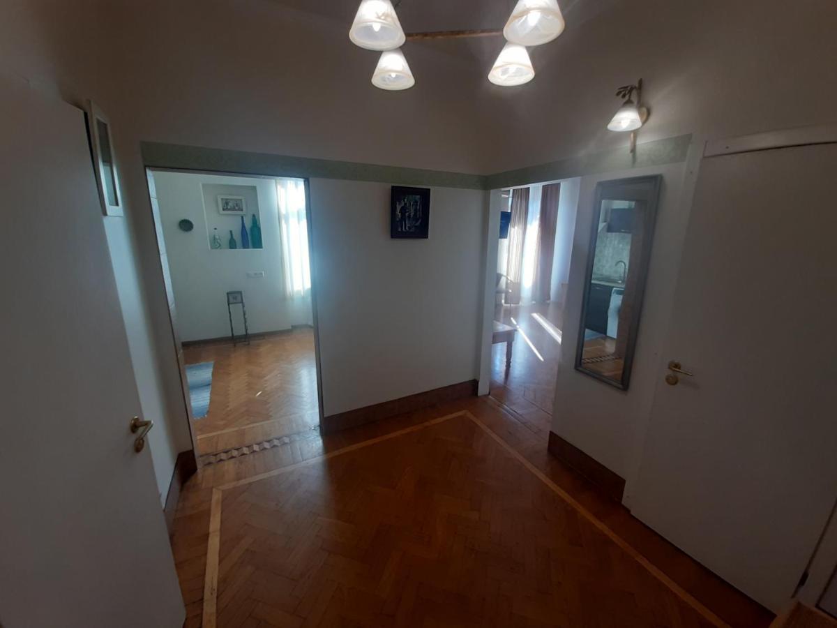Apartment On Hretska 26/28 敖德萨 外观 照片